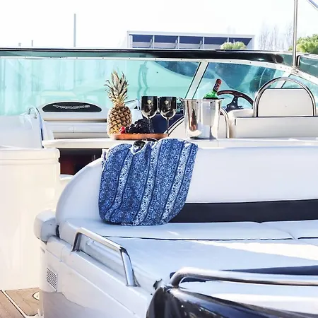 Lifestyle Yacht By Homing Lissabon
