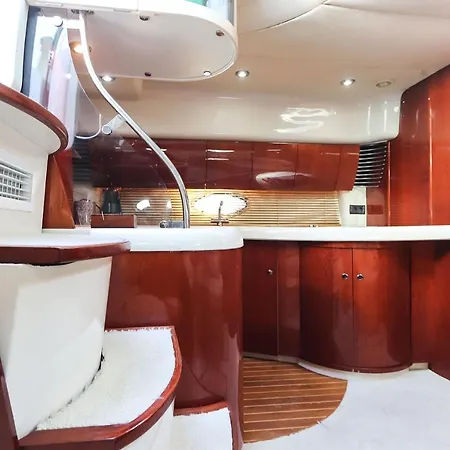 Botel Lifestyle Yacht By Homing 4*