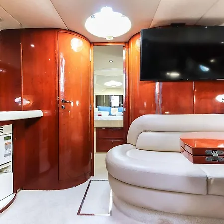 Lifestyle Yacht By Homing 4*